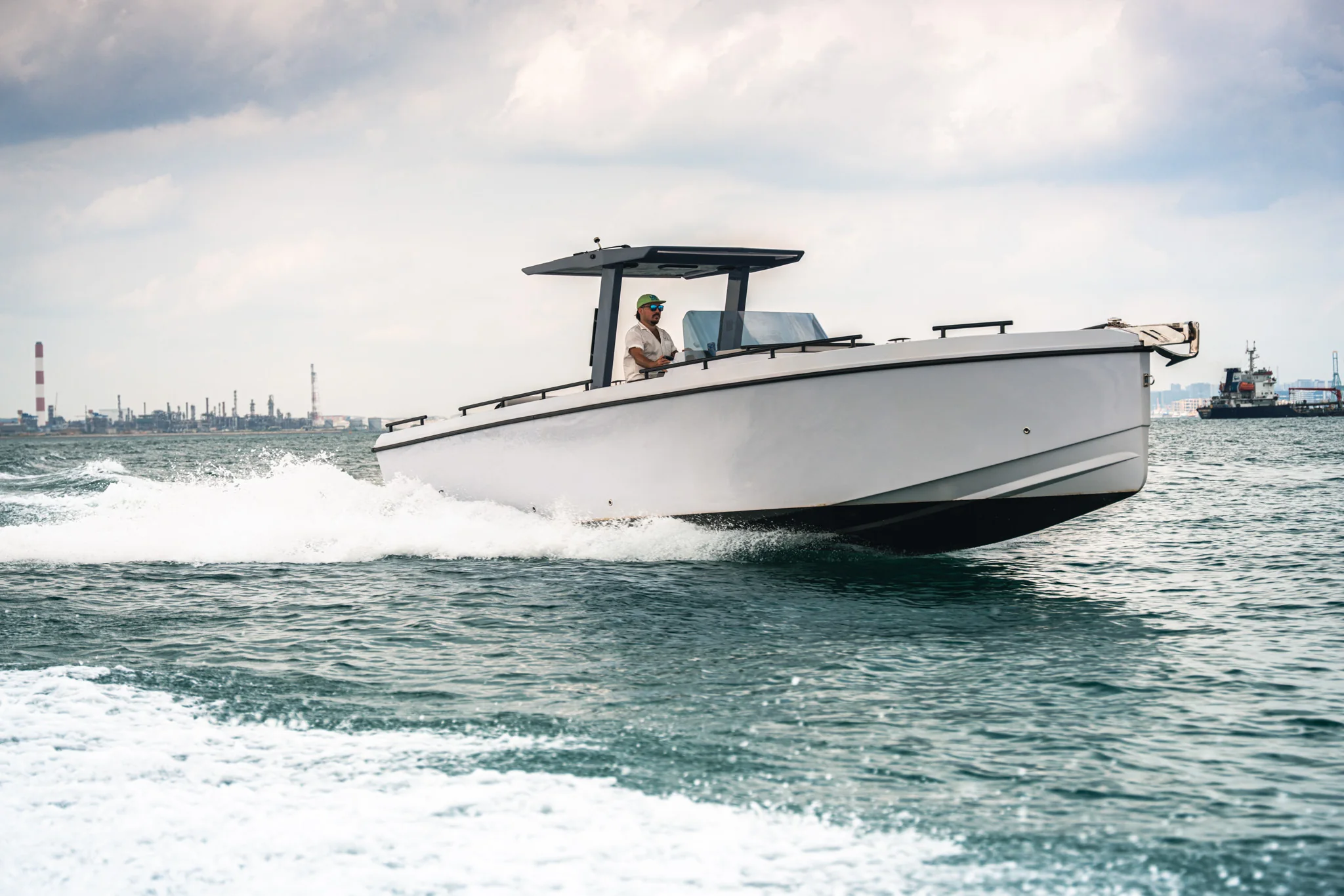 Noordic 28 on the water